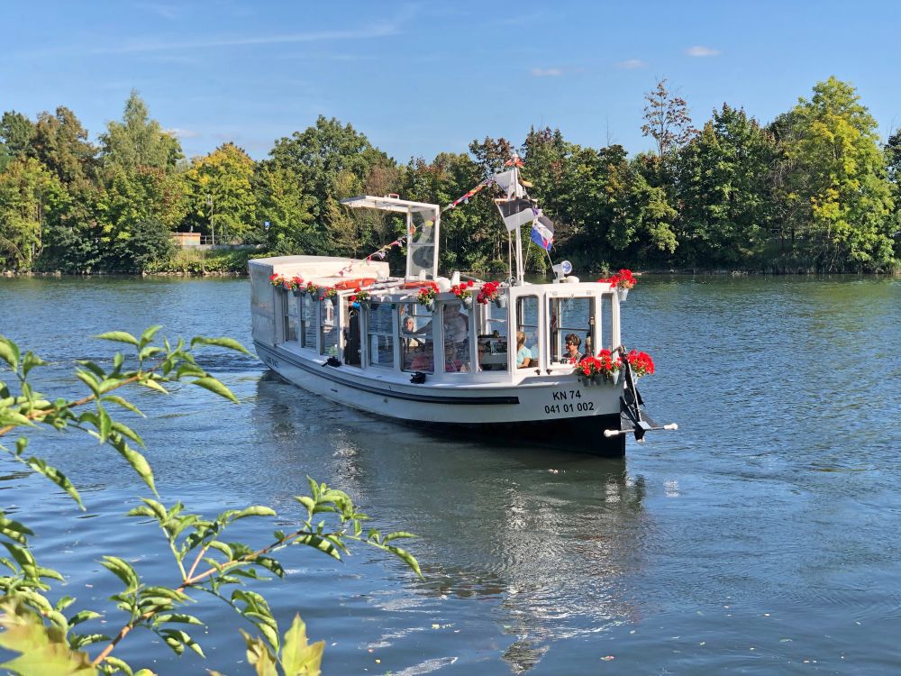 Bitte beachten sie bei der Buchung Fahrten beginnen und enden  an der „Anlegestelle Friedrichsau Ulmer Spatz“                                                                             Freitag 15.05.26 Freie Plätze 11:00 32 P,  12:30 21 P,  14:30 29 P,  16:00 28 P, 17:30 30 P